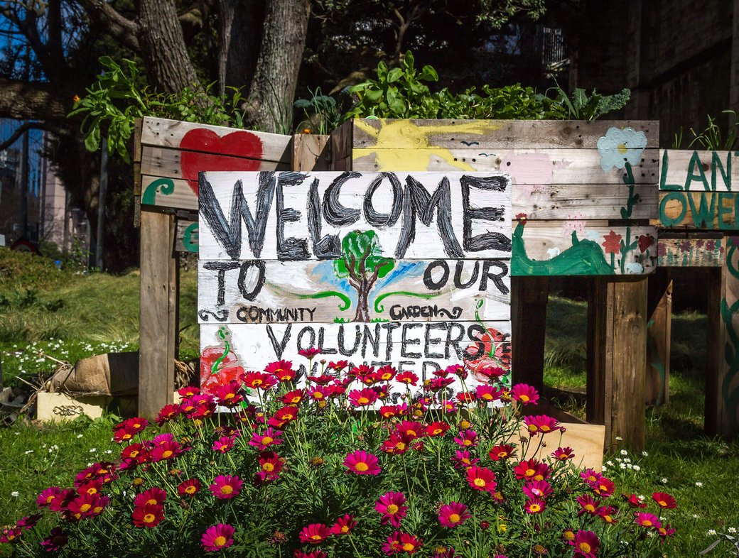 Selfless or self–serving? The distinctive character of religious volunteering