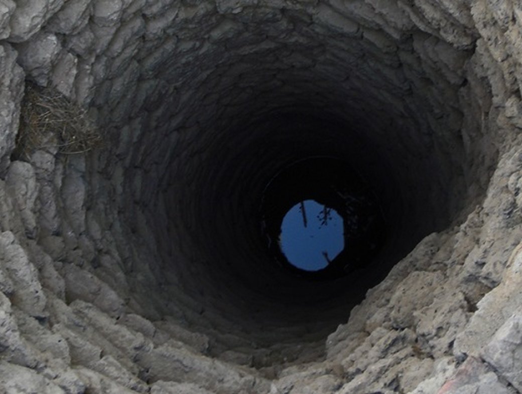 Looking down the well at the resurrection